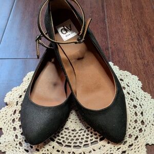DV by Dolce Vita Black Pointed-Toe Ankle-Strap Flats